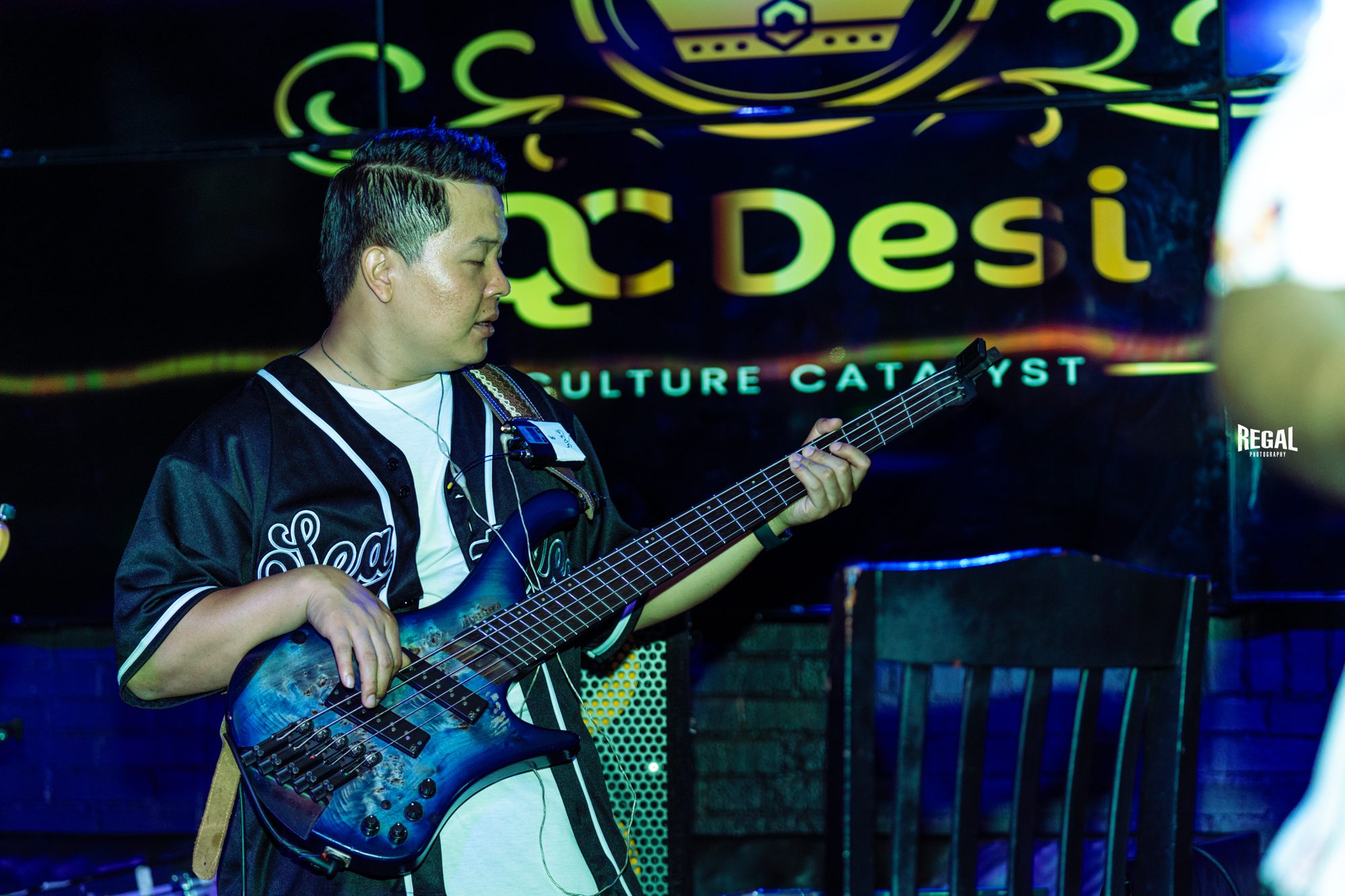 QCDesi event photo: threeory concert 4888